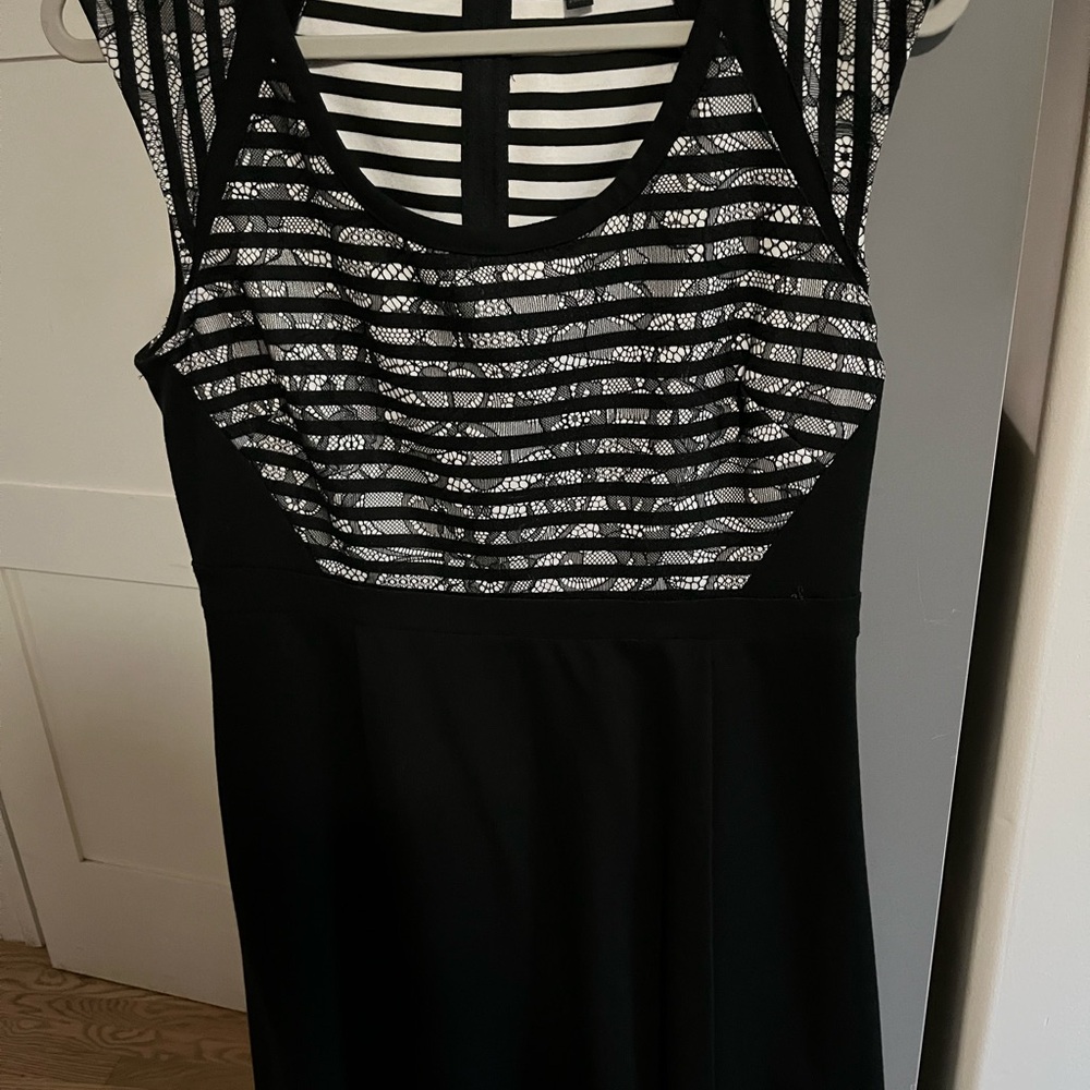 Apt. 9 Chic Black and White Striped Dress